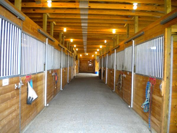 Lit aisles and large stalls